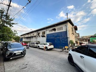 Commercial with warehouse along Salmon St. Longos Malabon