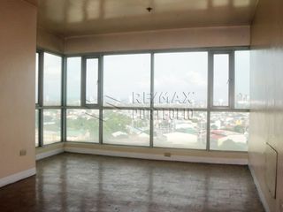 For Lease: Studio Unit at Lansbergh Place, Quezon City