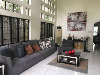 Sale: 5 Bedroom House in Ayala Alabang Village Muntinlupa