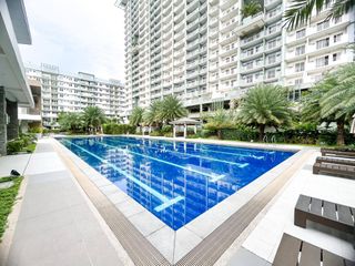 22F, 2BR with Balcony and sea view, Verdon Parc Davao