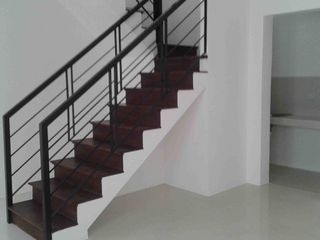 2 Bedroom gated townhouse unit for rent in TS Cruz, Almanza Dos, Las Piñas