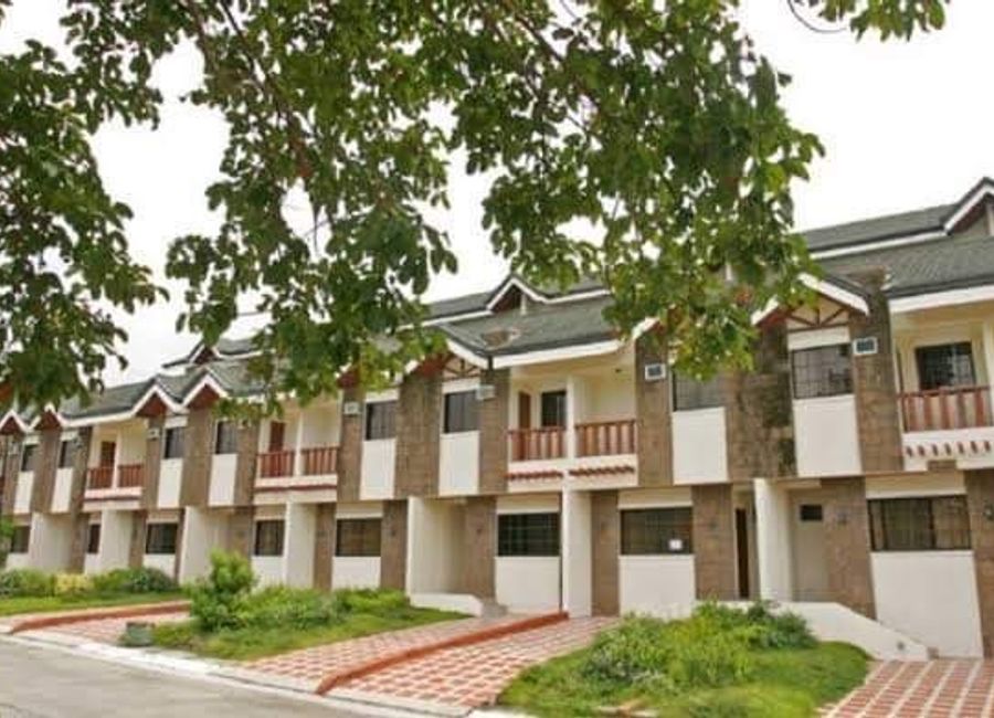 Canyon Woods Residential Resort Golf Villas For Sale in Laurel, Batangas