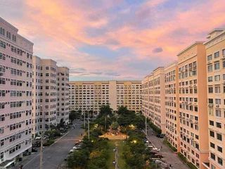 Rush Sale 14k monthly 1 bedroom loft in Cambridge Village in Pasig
