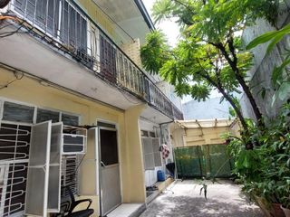 335 sqm - 5 Door Apartment in Tejeros, Makati City