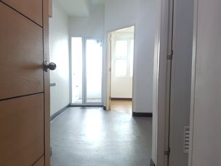 For rent 1 Bedroom with balcony in Malate, Manila near Robinsons and Korean Town