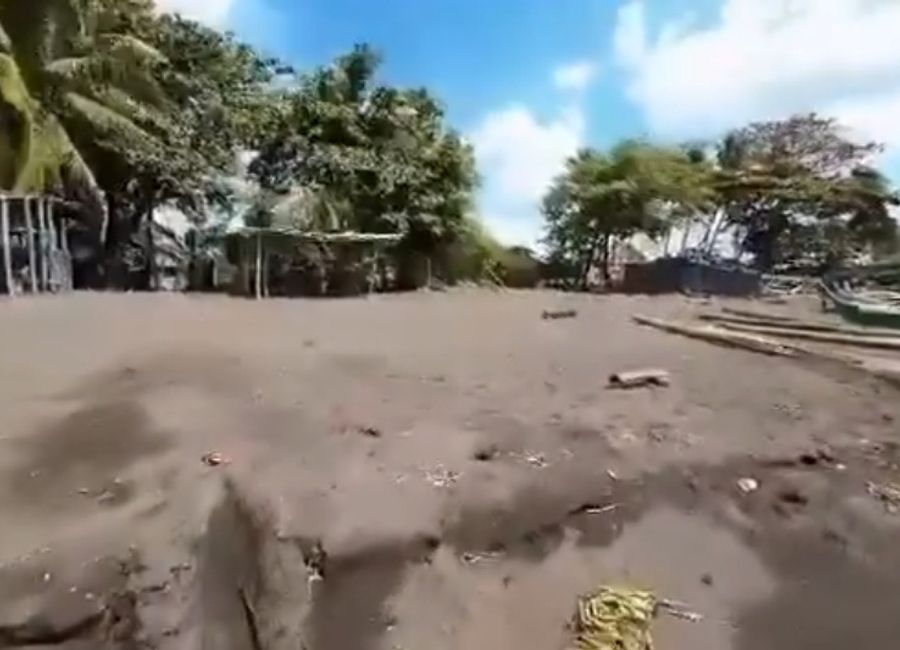 For Sale Vacant Lot Beachfront area in Calaca, Batangas!