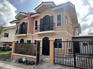 4 Bedroom Duplex House for sale near Tagaytay