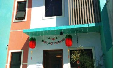 ☆3 UNITS 2-STOREY TOWNHOUSE IN NORTH FAIRVIEW☆