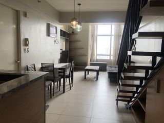 Modern the Columns Legazpi Village One bedroom loft for rent at Makati