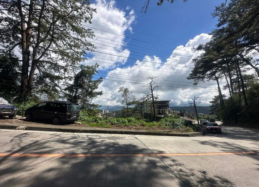 Commercial lot along Tiptop, Pacdal, Baguio City, Benguet