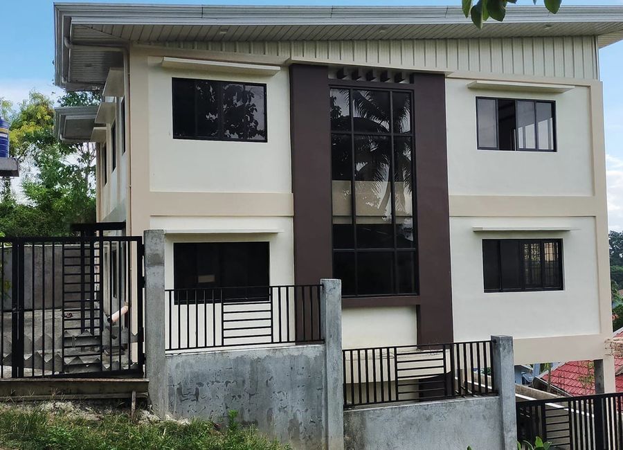 Overlooking 5 bedrooms 4 toilet n bath house for sale in Taloto ...