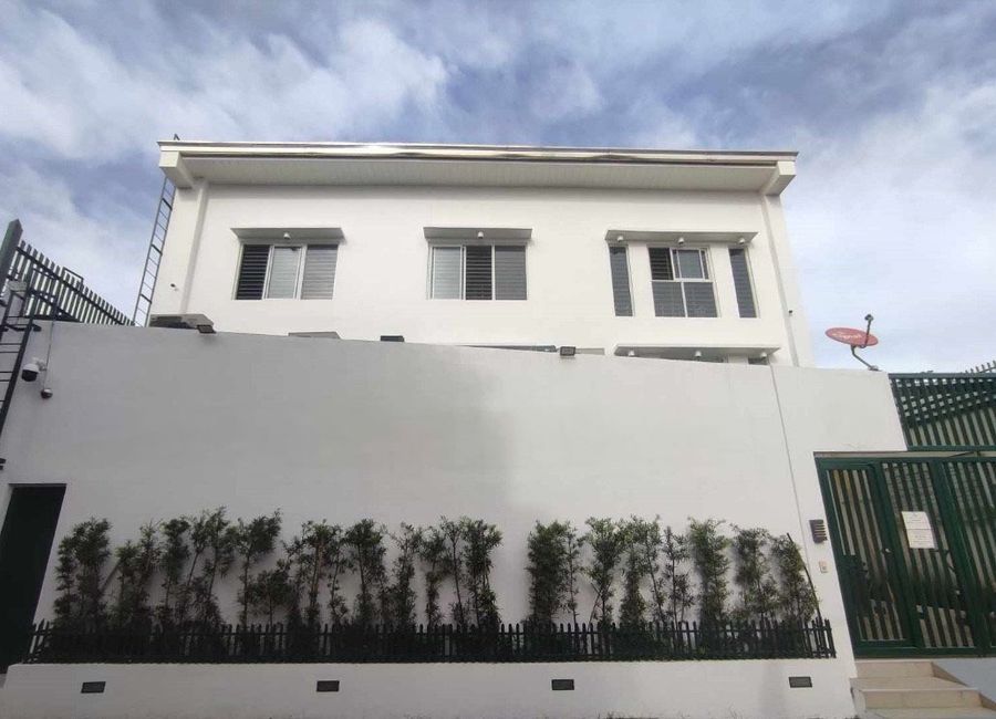 3 Storey - Building for sale at Angono Rizal