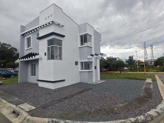 Residential House and Lot for sale at Imus, Cavite near Aguinaldo Hiway