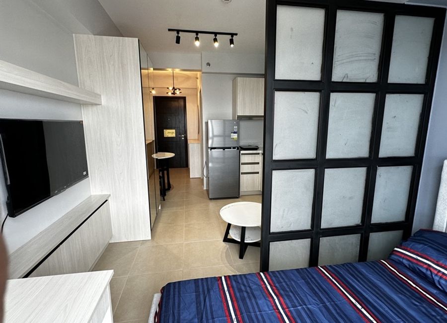 Studio Unit for Rent at Avida Towers Asten Tower 3 in Malugay St ...