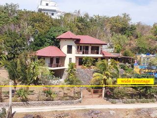 3 bedroom Beach House For Sale 90 meters away from shoreline at Calatagan, Batangas