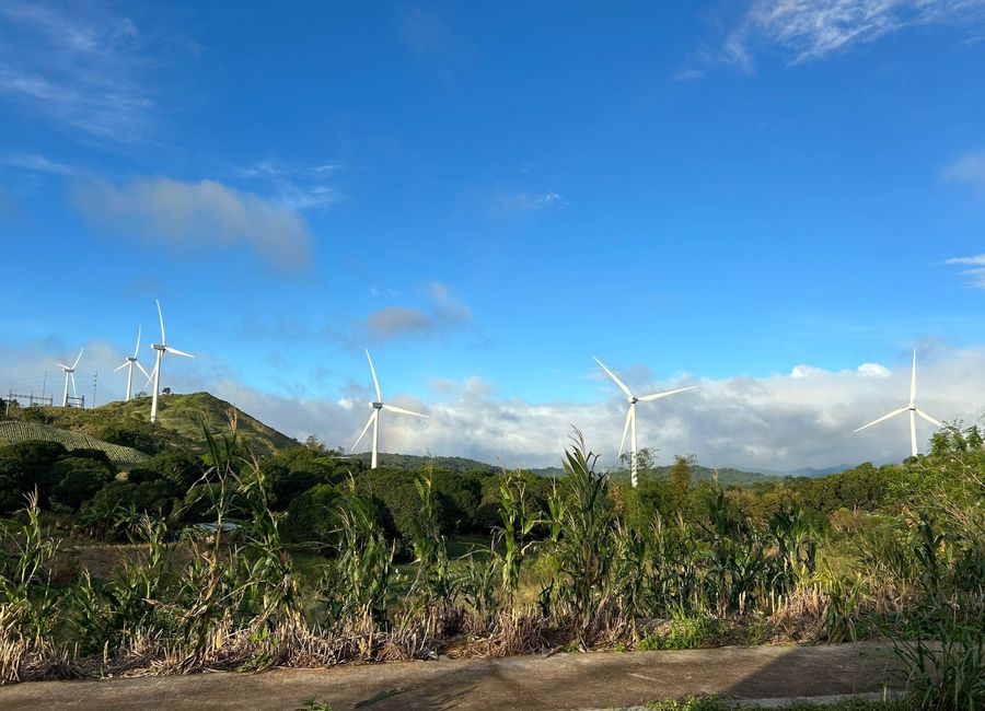 Alta Monte Farm Lot 800 sqm w/ view of Windmills and the Lake