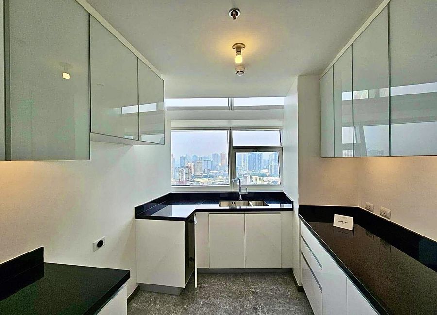 3-Bedroom in The Imperium at Capitol Commons, Pasig City For Sale