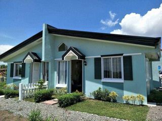 For Sale 2-Bedroom Duplex Bungalow Near SM Complex in, Jaro, Iloilo City