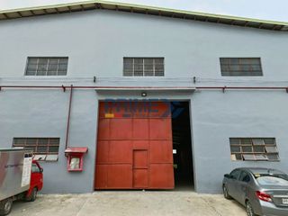 1337SQM Warehouse Accessible by 40ft Trucks for Lease!