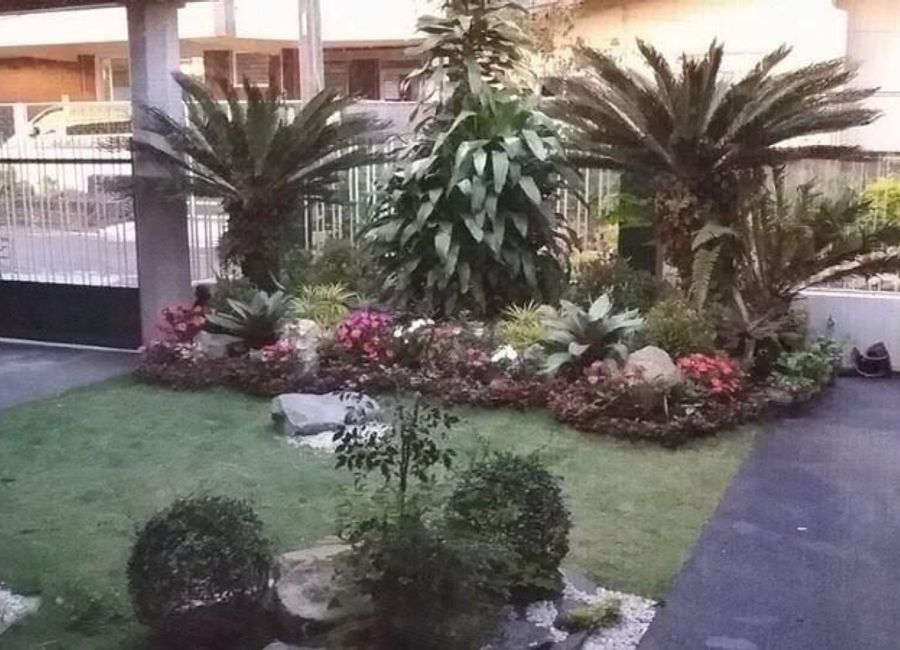 5 Bedroom House for Sale near tourist spots in Pacdal, Baguio City