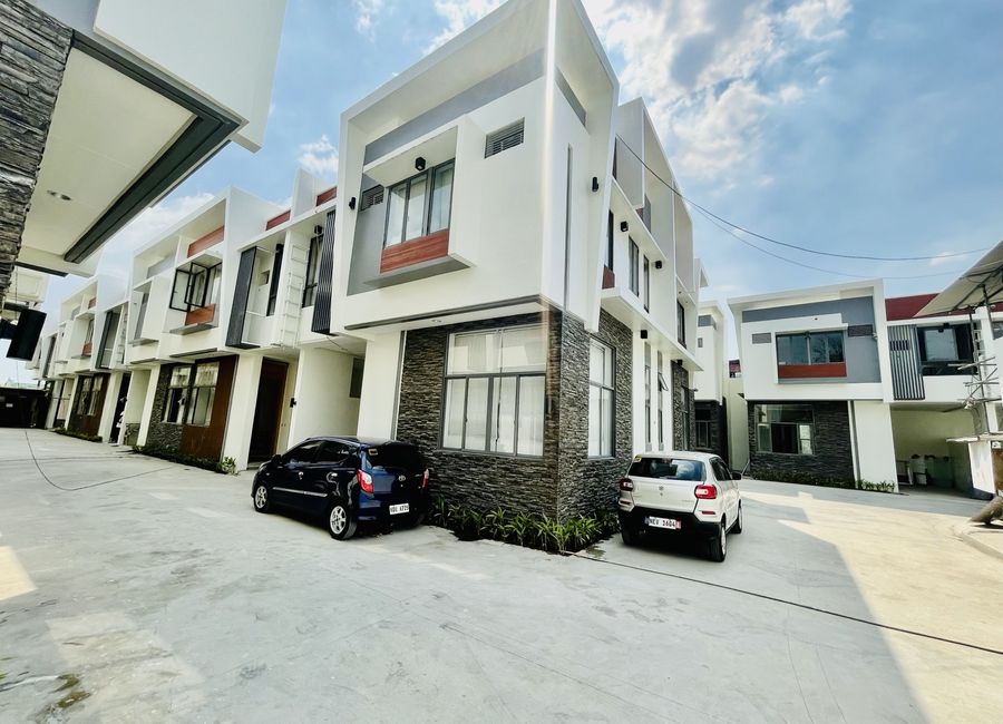 3 Bedrooms Brand New Compound Type Townhouse for Sale in Project 8 ...