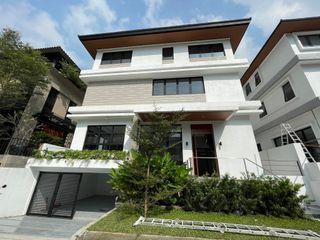 Brand New 3 Bedroom Plus Den House for Lease at Mckinley West Village Taguig