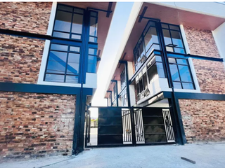𝐑𝐄𝐀𝐃𝐘 𝐅𝐎𝐑 𝐎𝐂𝐂𝐔𝐏𝐀𝐍𝐂𝐘 𝐅𝐥𝐨𝐨𝐝 𝐅𝐑𝐄𝐄 𝟑 𝐁𝐞𝐝𝐫𝐨𝐨𝐦𝐬 𝐓𝐨𝐰𝐧𝐡𝐨𝐮𝐬𝐞 𝐢𝐧 𝐄𝐚𝐬𝐭 𝐅𝐚𝐢𝐫𝐯𝐢𝐞𝐰 𝐐𝐮𝐞𝐳𝐨𝐧 𝐂𝐢𝐭𝐲