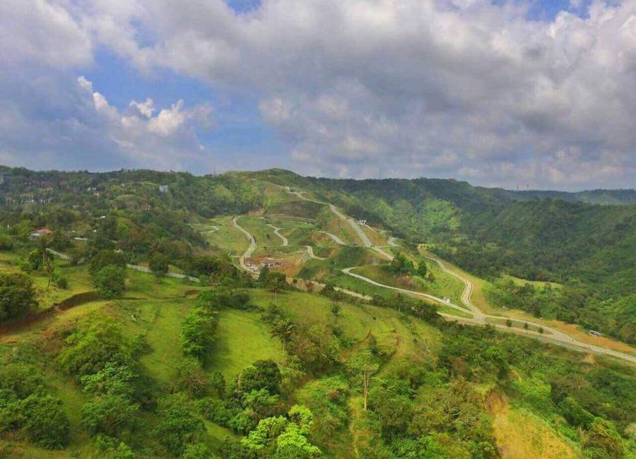 Vacant Lot for Sale in Twin Lakes (Domaine Le Jardin) Alfonso, Cavite