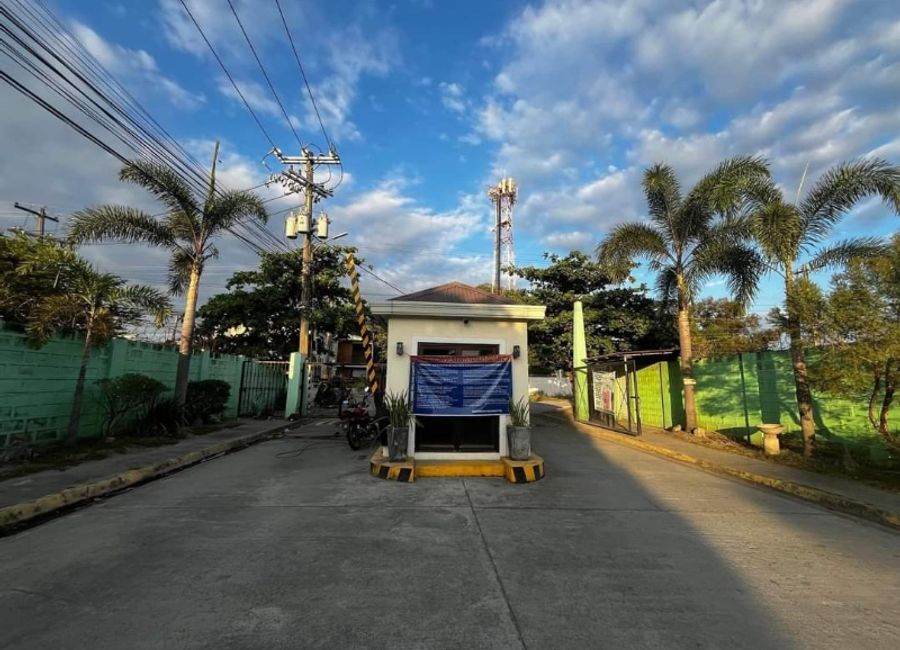 For Sale: Lot in Holy Angel Village Ph 6, Telabastagan San Fernando, Pampanga