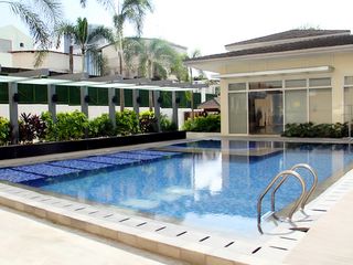 2BR Mid-Rise Condo Unit (11/F J, Cluster 2) for Sale in Hulo, Mandaluyong at Suntrust Treetop Villas