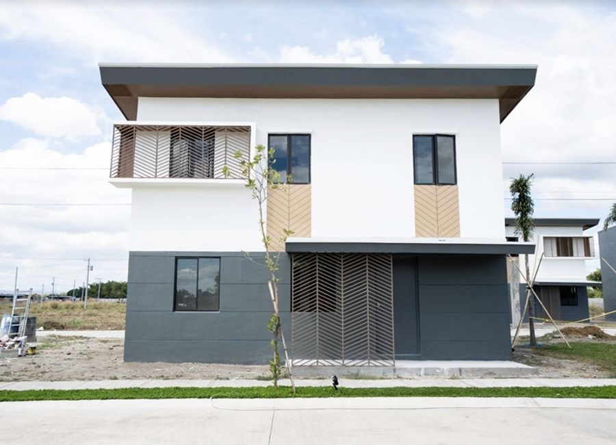 5BR Single Detached House and Lot for Sale in Mexico, Pampanga at Ajoya Pampanga