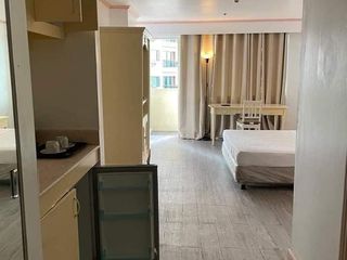 Studio Units for Lease at Oxford Suites Makati 35.72 sqm
