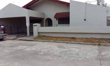 House and lot for sale in Timog Park Subd. 300 sqm at Angeles, Pampanga