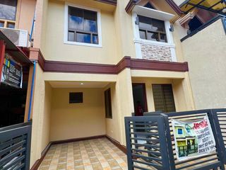 3 BEDROOM TOWNHOUSE WITH 2 TOILET & BATH IN NOVALICHES QUEZON CITY