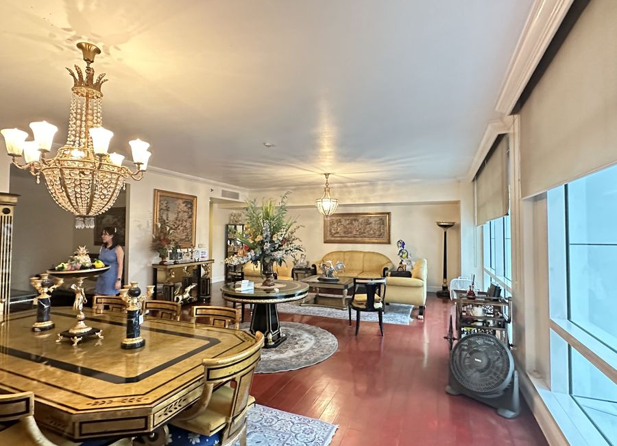 Condo for sale One Roxas Triangle 3 bedroom Makati condo for sale