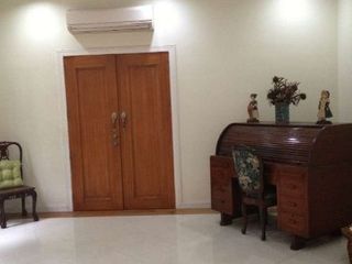 6 Bedroom Luxury House for Sale in Dasmarinas Village, Makati City(All Direct Listings)