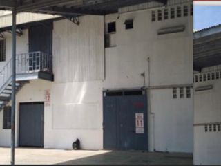 973 SQM San Pedro Warehouse for Lease