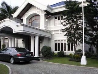 Two Storey Luxurious House for Sale in Forbes Park, Makati City
