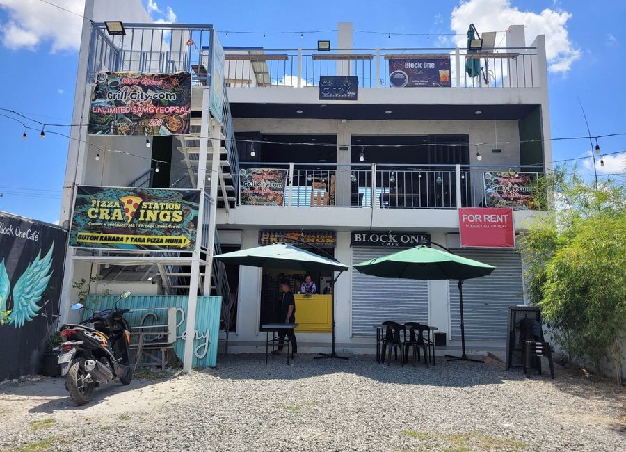 Three-Storey Commercial Building for Sale iAngeles Lot Area: 150 Sqm