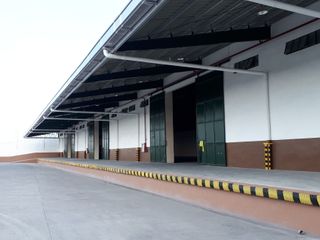 3,768sqm Pampanga Warehouse For Rent with Elevated Loading Docks