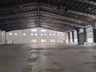 2600 SQM Carmona Warehouse for Lease