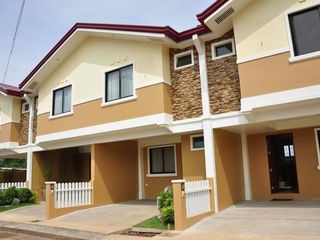 Bernice Townhouse Unit For Resale At Oaks Residences at Antipolo City, Rizal
