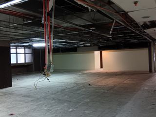 FO RENT : 668 SQM Office Space in 45 San Miguel Avenue, Pasig City.