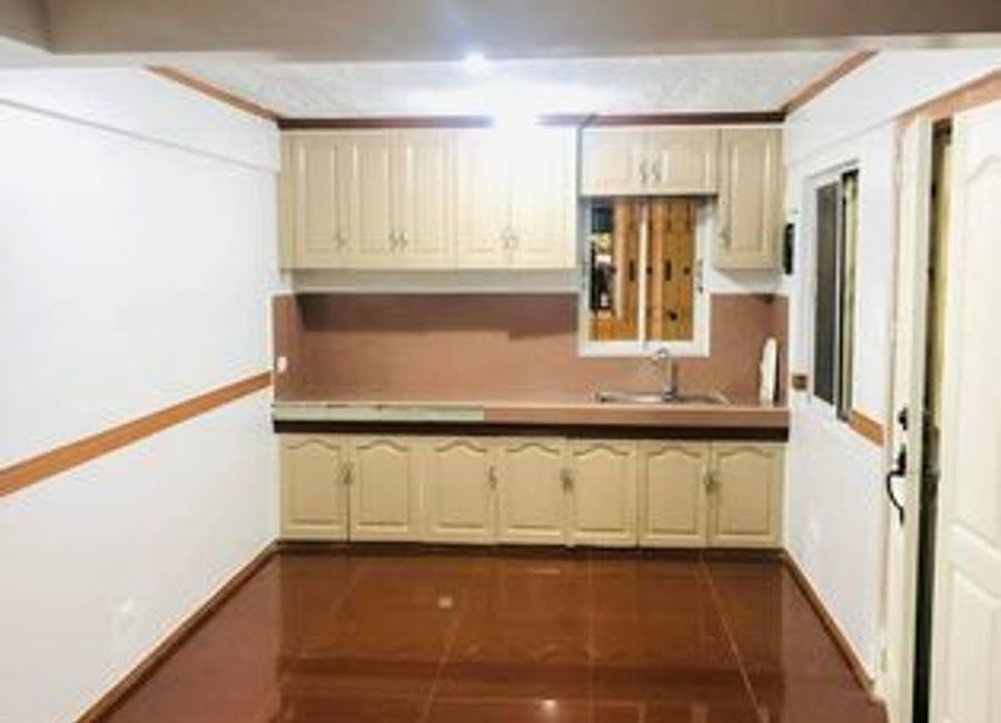 PN54822 4 Storey Residential Building for Sale Fairview Quezon City!