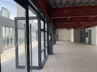 Top Floor Space in Makati for Office or Retail Use