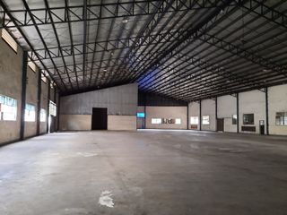 High Ceiling 1,300 sqm Warehouse For Rent in San Pedro, Laguna