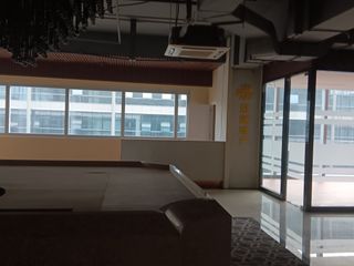 600sqm Fully Fitted Office Space for Lease in Parañaque City