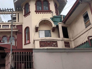 6 Bedroom House and Lot for Rent in Sampaloc, Manila