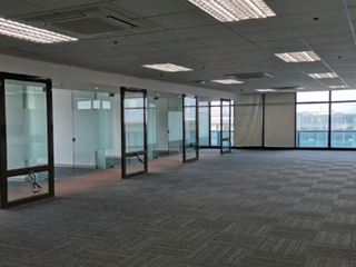 1,000 Sqm Office Space in Aseana, Parañaque - FOR RENT!