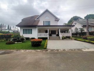 House & Lot in Royal Pines West Tagaytay for SALE! 473 sqm at 30M neg
